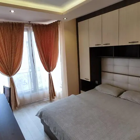 Апартаменты Luxury Neptune Center