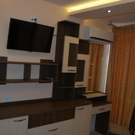 Luxury Neptune Center Апартаменты *