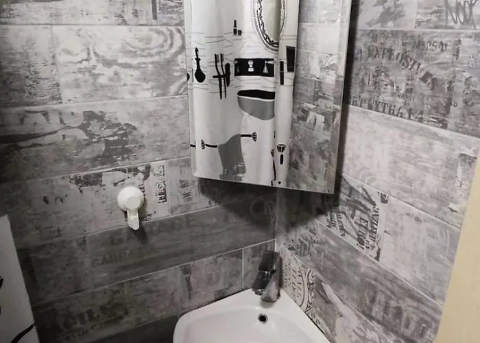 Luxury Neptune Center *